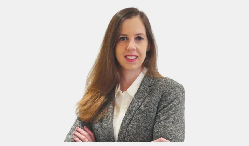  Almeida Prado e Hoffmann hires Tatiana Kanas
